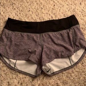 Lululemon 2.5” Shorts